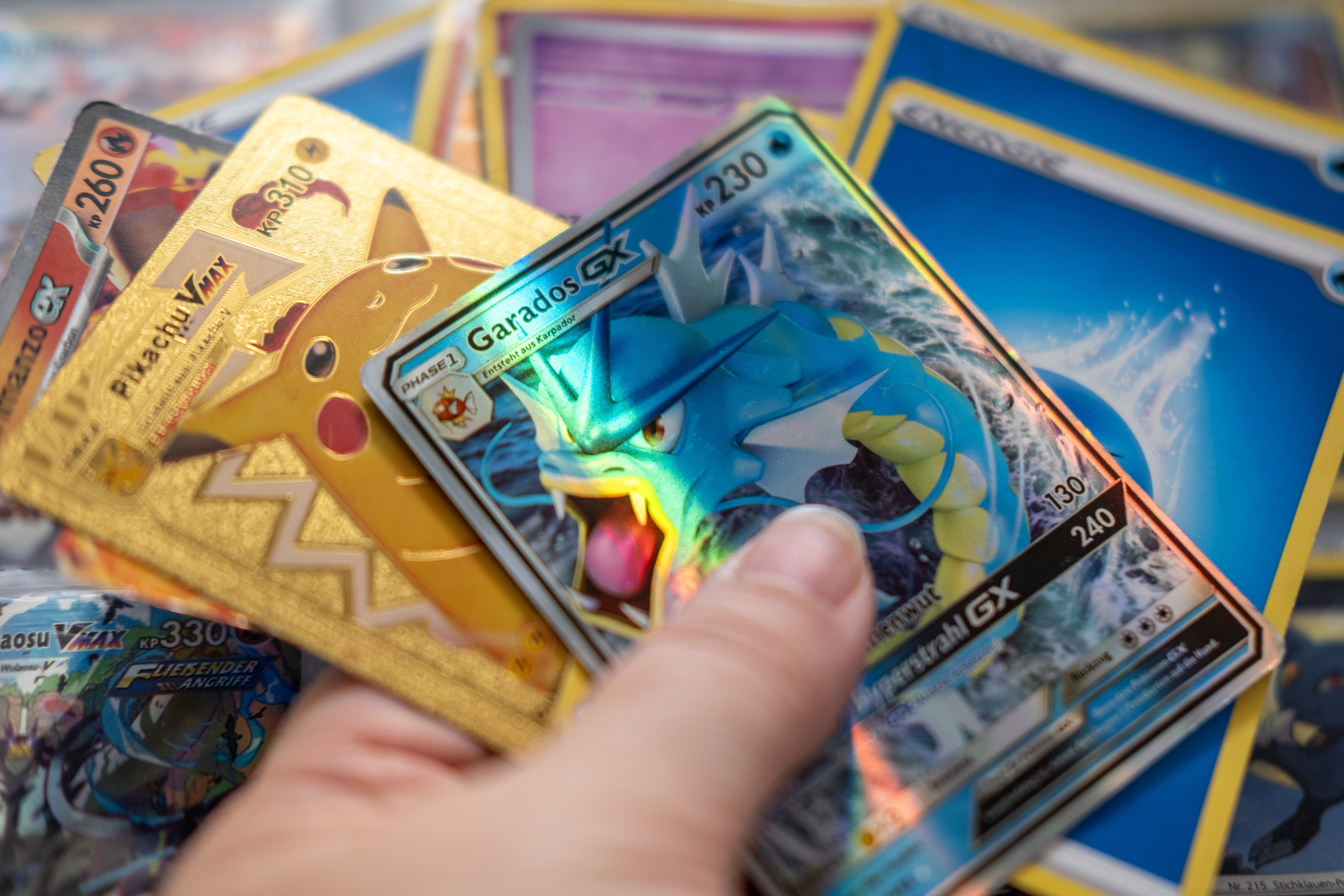 Pokemon cards (Image: Kittyfly / Shutterstock.com)