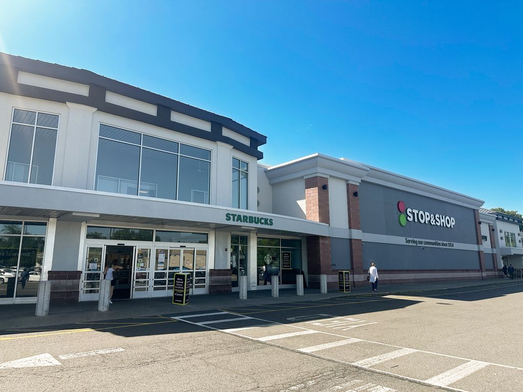 Tysen Park Shopping Center